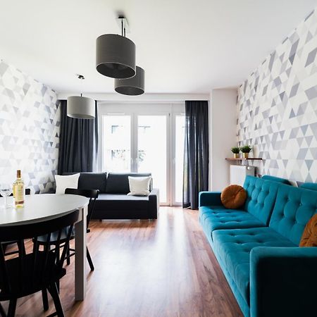 Big Apart - Atal Towers - 3 Rooms - Private Parking Place ヴロツワフ エクステリア 写真